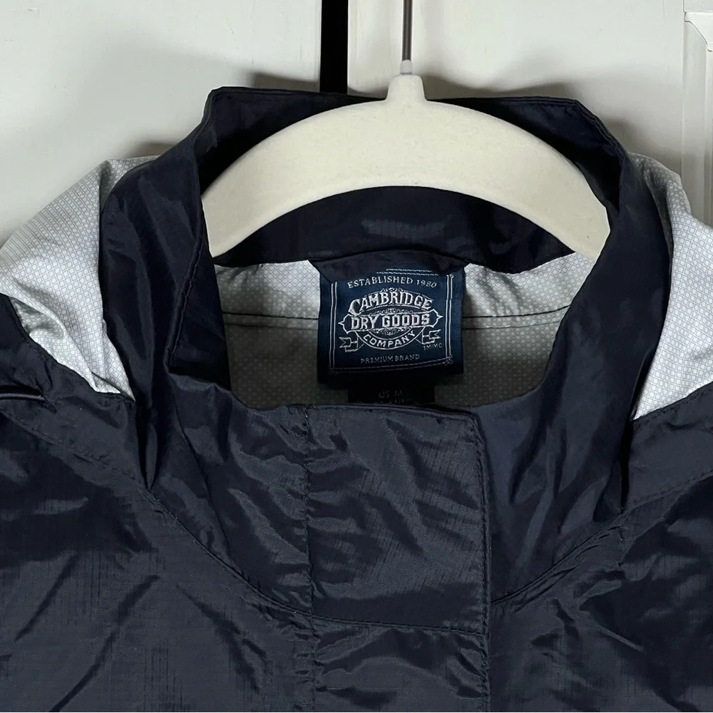 Cambridge Dry Goods Womens Hooded Rain Jacket Waterproof Outerwear Size M - Picture 4 of 9